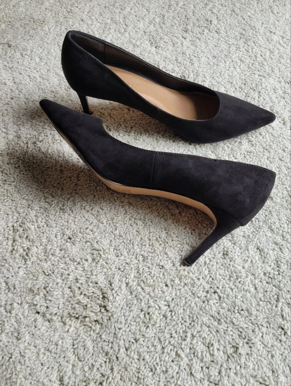 Black Suede Style Pumps Nice Condition 7